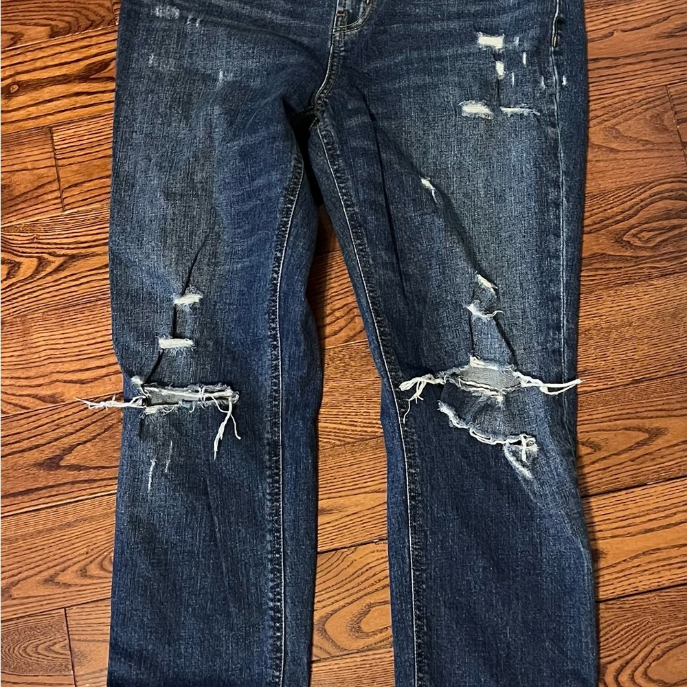 Women’s size 6 boyfriend Jeans - old navy